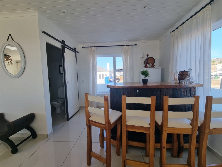 3 Bedroom Property for Sale in Sandy Point Western Cape